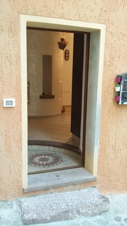 カステルサルドA Casa Da Valentinaアパートメント エクステリア 写真