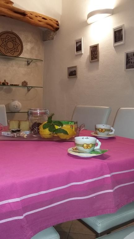 カステルサルドA Casa Da Valentinaアパートメント エクステリア 写真